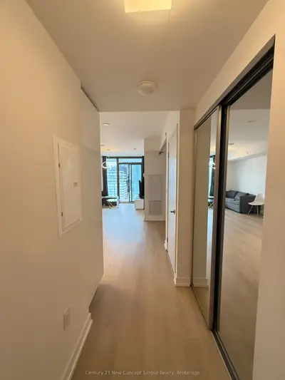 11 Wellesley Street W 3604, Toronto, On M4y 0g4