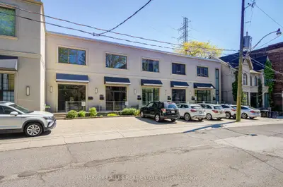 275 Macpherson Avenue 109, Toronto, On M4v 1a4