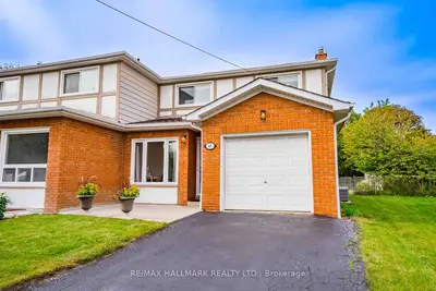 65 Baroness Crescent, Toronto, On M2j 3k4