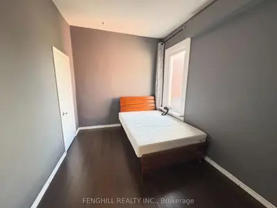 270 Clinton (upper Level) Street, Toronto, On M6g 2y6