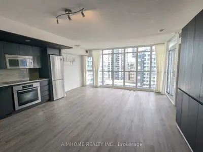 10 Capreol Court 1806, Toronto, On M5v 4b3