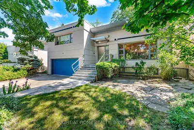 9 Saguenay Avenue E, Toronto, On M5n 2y5