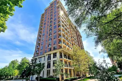 1105 Leslie Street 212, Toronto, On M3c 4g9