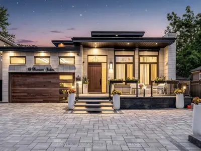 18 Dunsmore Gardens, Toronto, On M3h 3m2