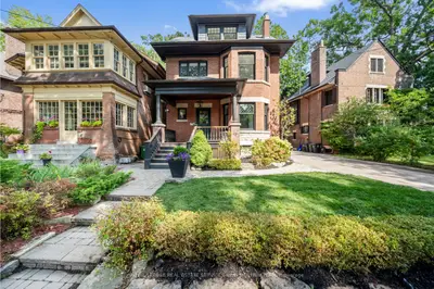 18 Castle Frank Crescent Third, Toronto, On M4w 3a3