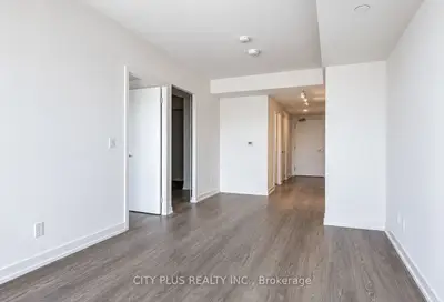 19 Western Battery Road 326, Toronto, On M6k 3s4