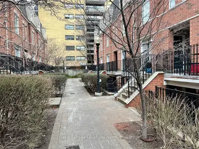 415 Jarvis Street 211, Toronto, On M4y 3c1