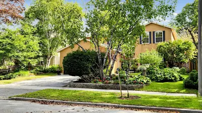 45 Pinnacle Road, Toronto, On M2l 2v6