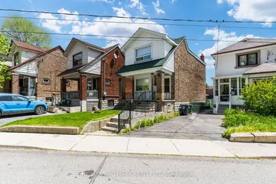 631 Lauder Avenue, Toronto, On M6e 3j8