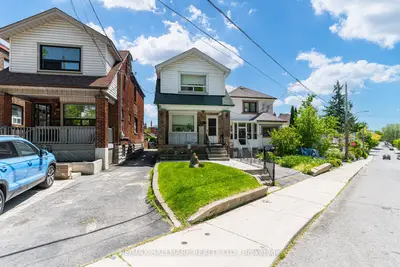 631 Lauder Avenue, Toronto, On M6e 3j8