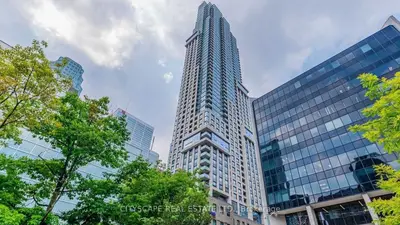 88 Scott Street 1804, Toronto, On M5e 0a9