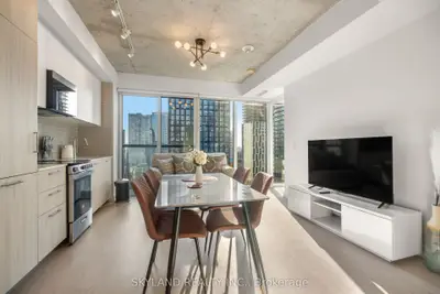 65 Mutual Street 2505, Toronto, On M5b 2a9