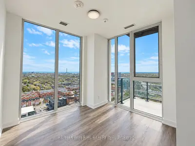 5 Defries Street 2302, Toronto, On M5a 0w7