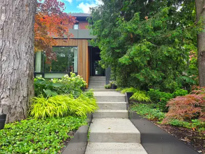 94 Walker Avenue, Toronto, On M4v 1g2