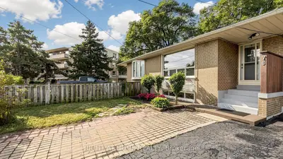 76 Fenside Drive, Toronto, On M3a 2v5