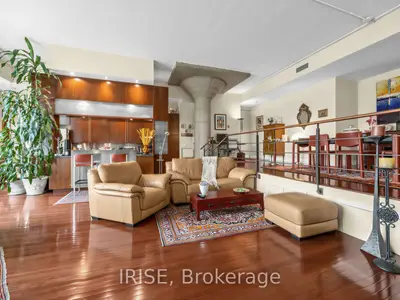 155 Dalhousie Street 1014, Toronto, On M5b 2p7