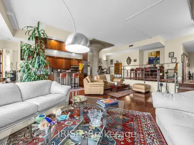 155 Dalhousie Street 1014, Toronto, On M5b 2p7