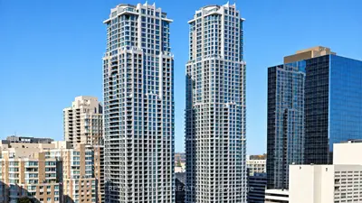 761 Bay Street 4212, Toronto, On M5g 2r2