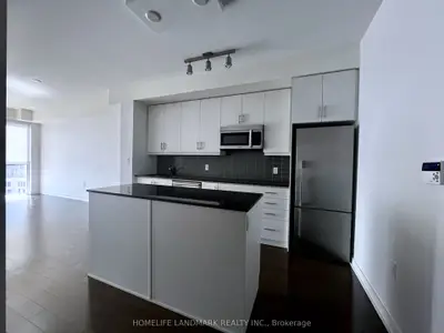 1 The Esplanade Drive 801, Toronto, On M5e 0a8