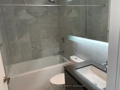117 Mcmahon Drive 3201, Toronto, On M2k 0e4