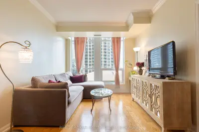 628 Fleet Street 1311, Toronto, On M5v 1a8