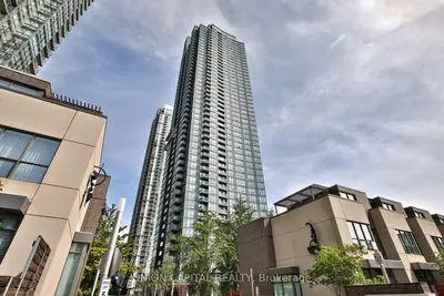 11 Brunel Court 2809, Toronto, On M5v 3y3