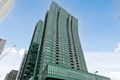 11 Bogert Avenue 902, Toronto, On M2n 0h4
