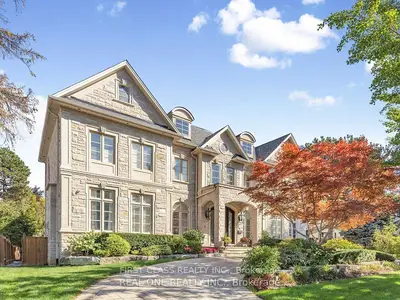 25 Dempsey Crescent, Toronto, On M2l 1y4
