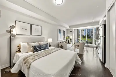 25 Cole Street 320, Toronto, On M5a 4m3
