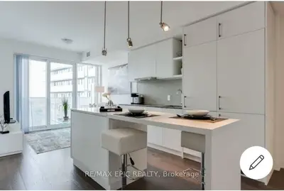 100 Harbour Street 5705, Toronto, On M5j 0b5