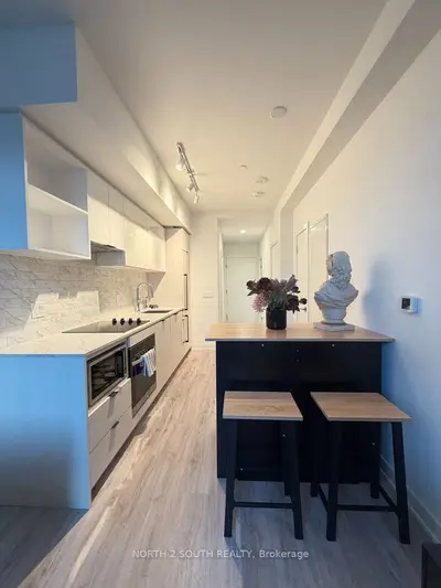 252 Church Street 803, Toronto, On M5b 0e6