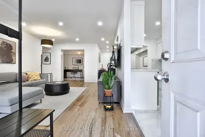 12 Sudbury Street 201, Toronto, On M6j 3w7