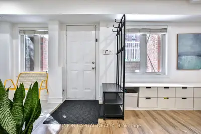 12 Sudbury Street 201, Toronto, On M6j 3w7