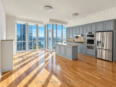 16 Harbour Street 5104, Toronto, On M5j 2c7