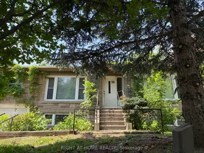 36 Forest Wood, Toronto, On M5n 2v9