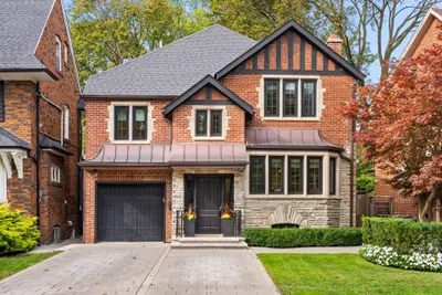 12 Millbank Avenue, Toronto, On M5p 1s3