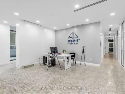 955 Bay Street 3, Toronto, On M5s 0c6