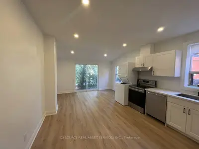 20 Sullivan Street 1, Toronto, On M5t 1b9