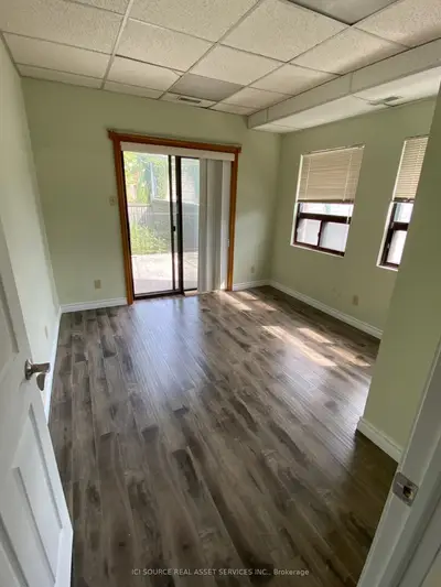 849 Bathurst Street 1, Toronto, On M5r 3g2