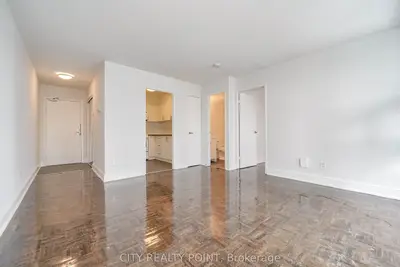 33 Isabella Street 402, Toronto, On M4y 2p7