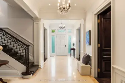 250 Forest Hill Road, Toronto, On M5p 2n5