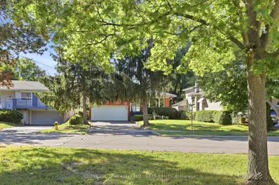 23 Banstock Drive, Toronto, On M2k 2h5