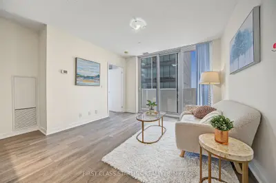 100 Harbour Street 2801, Toronto, On M5j 0b5