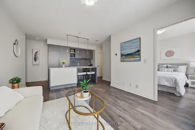 100 Harbour Street 2801, Toronto, On M5j 0b5