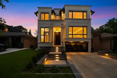 8 Canary Crescent, Toronto, On M2k 1z1