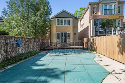 137 Old Orchard Grove, Toronto, On M5m 2e1