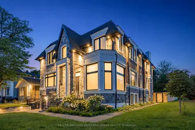 35 Lloydminster Crescent, Toronto, On M2m 2r9