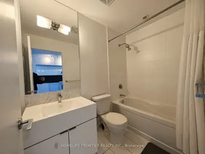 151 Dan Leckie Way 1017, Toronto, On M5v 4b2