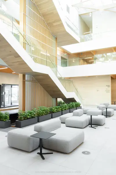 60 Mobile Drive 2nd Floor, Toronto, On M4a 2p3