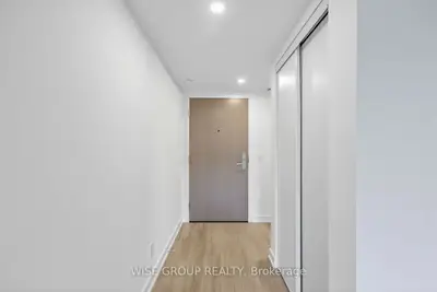 18 Tretti Way 1502, Toronto, On M3h 0e4